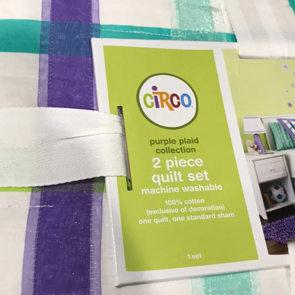 Brand New Circo Quilt Set 2 pc Twin Size Purple